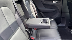 Volvo XC40 2.0 B4P Ultra Dark 5dr Auto Petrol Estate